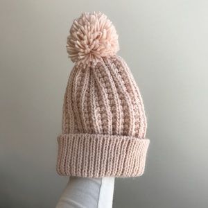 Forever 21 • Light Pink Knit Pom-Pom Beanie